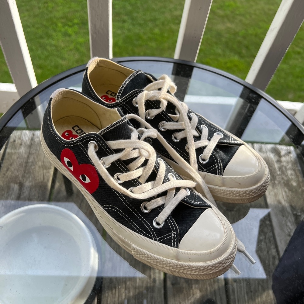 Comme des garçon x PLAY converse low tops